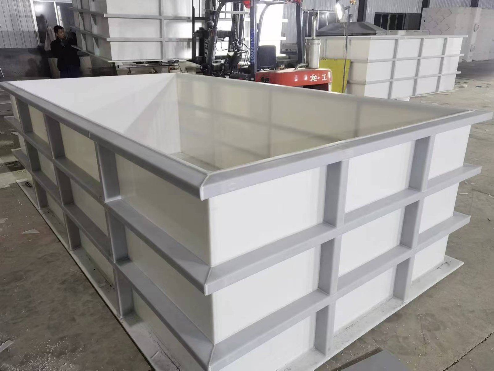 Customized PP Water Tanks: Durable, Easy to Clean for Buildings & Industry