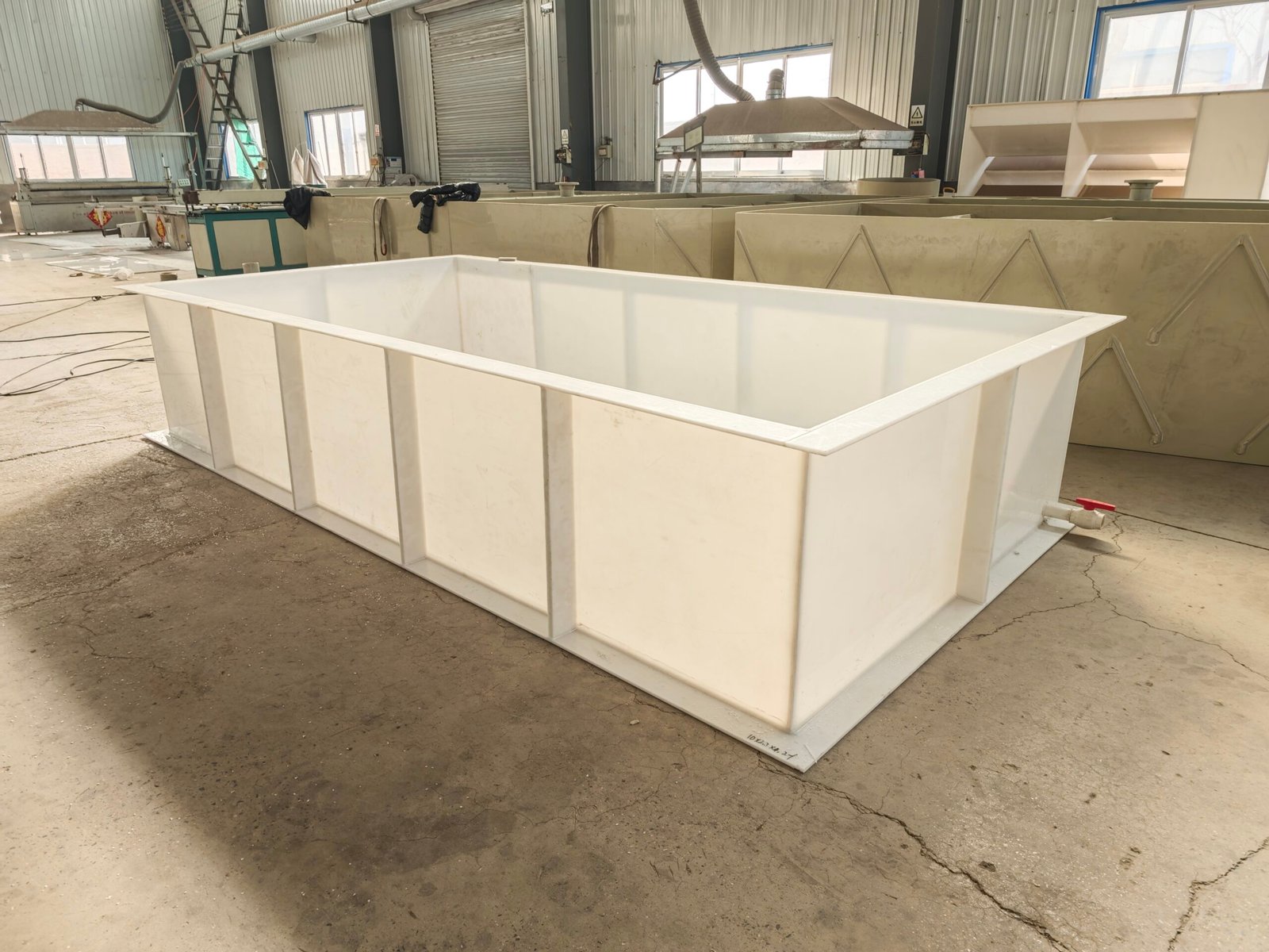 Customized PP Water Tanks: Durable, Easy to Clean for Buildings & Industry